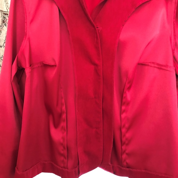 JESSICA HOWARD WOMAN RED BLAZER SZ 16 - 5 GORGEOUS BUTTONS &  ONE AT BELTED BACK - Picture 5 of 8